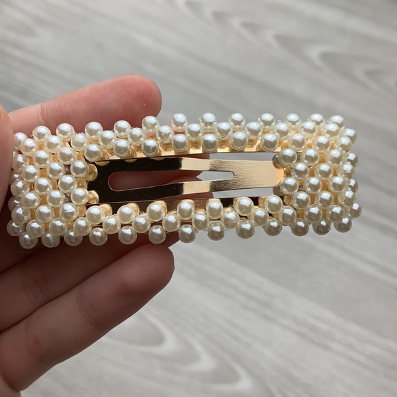 NEW Pearl hair clips, barrettes, accessories - Picture 2 of 12